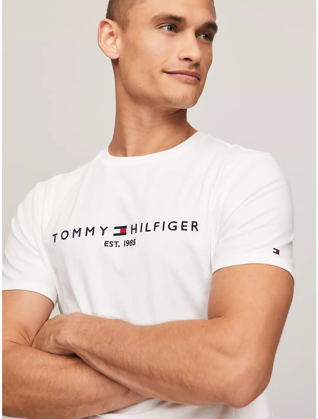Футболка чоловіча Tommy Hilfiger з написом біла 78J6318-P8F фото